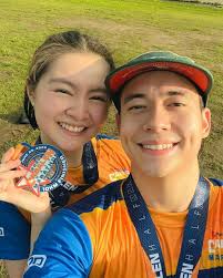 NEW COUPLE IN TOWN OR JUST MOVIE PROMOTION? Kapuso star Barbie Forteza and  Kapamilya actor Jameson Blake went viral after photos of them together  circulated online. The two actors participated in the