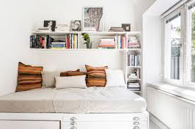 30 Small Bedroom Design Ideas How To Decorate A Small Bedroom