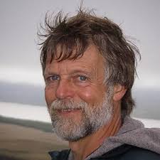 Amazon.co.jp: Derek C. Hutchinson: 本、バイオグラフィー、最新アップデート