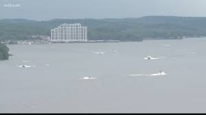 The mayor estimated that at least a dozen locations hosted the massive parties to mark the start of summer. Lake Of The Ozarks Coronavirus Sheriff Says Parties Not Illegal Thv11 Com