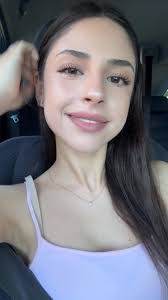 Ebony Carlisle's Instagram, Twitter & Facebook