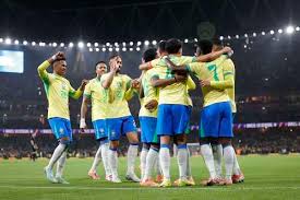 Ex-Seleção Brasileira e ídolo do Chelsea inicia curso para gestão de futebol