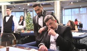 قصه الفيلم جيده ولكن هناك مشكله فى بطئ وتتابع. ØªØ§Ù…Ø± Ø­Ø³Ù†ÙŠ ÙŠÙ†Ø´Ø± ØµÙˆØ± Ø§ Ø¬Ø¯ÙŠØ¯Ø© Ù…Ù† ÙƒÙˆØ§Ù„ÙŠØ³ ÙÙŠÙ„Ù… Ø§Ù„ÙÙ„ÙˆØ³