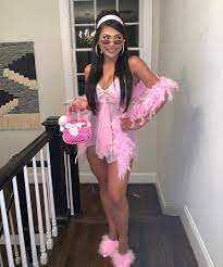 London tipton. maddie almost laughs. Isabel Ann On Twitter Hi I M London Tipton And You Re Watching Disney Channel Yayme Brendasong