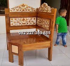 Karena kami mengikuti ukuran pakem (standar nasional) yaitu : Kursi Sudut Bagong Ukir Rahwana Dari Jati Terbaik Nyonya Furniture