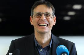 Astrónomo y astrofísico de la universidad de ginebra, suiza. Aliens Will Likely Be Discovered Within 30 Years Nobel Prize Winning Astronomer Says The Independent The Independent