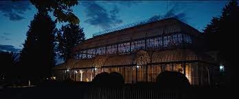 Presenta informazioni sulla capogruppo banca generali, quotata in borsa(andamento del titolo, dati finanziari e di settore, management e assemblee), e sulle società del gruppo. Banca Generali Linkedin