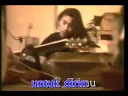 Browse among the latest trends in fashion, find the best items to your taste. Deddy Dores Ella Mendung Tak Bererti Hujan Youtube