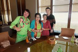 Jeffrey cheah, ao and one would invariably know him as the founder and chairman of malaysia's sunway group. Kee Hua Chee Live Puan Sri Susan Cheah Director Of Sunway Group And Wife Of Philanthropist Tycoon Tan Sri Jeffrey Cheah Hosted A Birthday Bash For Madam Diana Bong Mother Of Handsome And