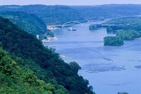 Mississippi River Wisconsin Mississippiriver Bucketlist Wigreatriverrd Wisconsin Great River Road Cities In Wisconsin Great River River