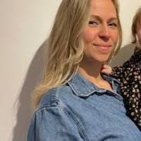 Melissa Bahe's Instagram, Twitter & Facebook