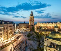 Situated on the vistula river in lesser poland province. Krakow