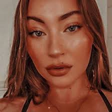 Skye Bennett (skyebelieveinbe)