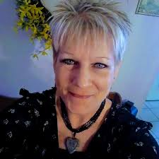 Dianne Bates (@dianne.bates.18) • Facebook, Connect with friends