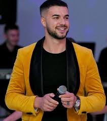 Contact:email protected toate drepturile sunt rezervate. CuliÈ›Äƒ Sterp A Implinit AstÄƒzi 28 De Ani Artistul A Transmis Un Mesaj EmoÈ›ionant Familiei Sale Cea Mai Frumoasa SurprizÄƒ Spynews Ro
