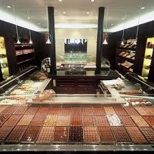 Jean Paul Hevin Chocolates Store In Paris France Chocolate Stores Chocolate Shop Retail Interior Design