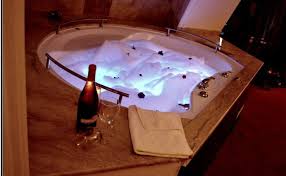 Cu restaurant cu masaj cu sauna cu piscina cu piscina exterioara cu parcare gratuita cu piscina interioara cu mai mult, hotelurile cu jacuzzi din danemarca reprezinta alegerea optima pentru cuplurilor ce doresc sa evadeze pentru o pauza de. Noapte Romantica Pentru 2 Persoane Cu Cina Romantica Spa Arhivat Pg7