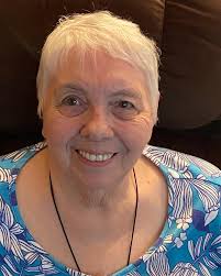 Arlene Abbott's Instagram, Twitter & Facebook