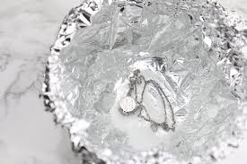 Glücklicherweise kann man silberschmuck leicht und schnell anhand einfachen hausmitteln reinigen. Silberschmuck Reinigen Die Besten Tipps Fur Die Schmuckreinigung