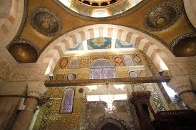 بنى الخليفة عبدالملك بن مروان مسجد قبة الصخرة في فلسطين والهيمنة الإيرانية