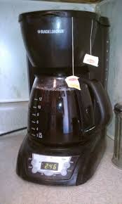 Other times you're on a trip and someone forgot to bring something to make coffee with. How To Brew Fresh Iced Tea At Home With A Drip Coffee Pot Delishably