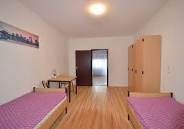 See why millions translate with deepl every day. Top Unterkunft In Ludwigshafen Monteurzimmer In Ludwigshafen Am Rhein 67063 Blucherstrasse