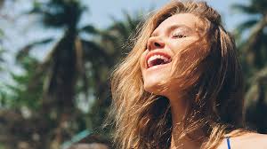 And, no, they aren't bottling ocean water, which would be the perfect scam. 8 Best Sea Salt Sprays For Beach Hair Lookfantastic Uk