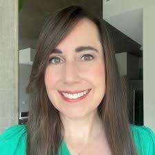 Katelyn Finch's Instagram, Twitter & Facebook