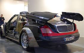 Jay Z Maybach Coupe 2004 Otis Maybach 57 From Jay Z And Kanye West Otis Video For Maybach Coupe Maybach Dream Cars Jeep