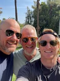 Sean Markham's Instagram, Twitter & Facebook