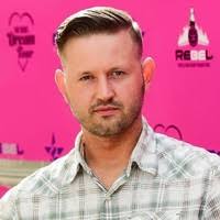 40+ "Gordon Stein" profiles