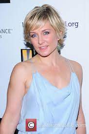 The Creative Coalition S Spotlight Awards Dinner Gala Amy Carlson Easy Hairstyles For Medium Hair Short Hair Styles