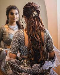27 Effortlessly Stylish Half Tie Hairstyles We Spotted On Real Brides Engagement Hairstyles Hair Styles Open Hairstyles