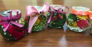 Everything you need is already hiding in your kitchen. Beautiful Centerpiece Ideas And Unique Gifts Of Flowers Preserved In Glass Jars