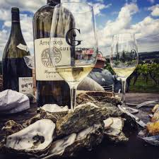 Apero Huitres Gueuleton Vigne Vinblanc Bonvivant Arretxea Huitres Charentemaritime Piquenique Atable Apero A Huitres Belle France Charente Maritime
