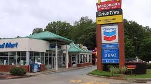 Starting to see gasoline shortages like in washington, nc where stations have no gas and the ones that do have mile long lines of cars. 2cmz 4bdde Nim