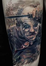 Pin On T4tt2 Tatuagens viking séries tv series e filmes coisas ragnar lothbrok vikings ragnar vikings série de tatuagem nórdica tatuagem na coxa tatuagem casal tatuagens realistas ideias de. pin on t4tt2