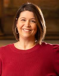 Kelli Smith's Instagram, Twitter & Facebook