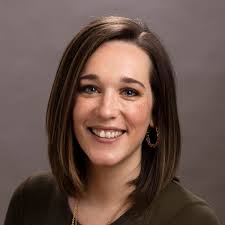 Tara Behrens's Instagram, Twitter & Facebook