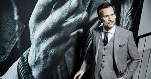 Men's suits & tailoring └ men's clothing └ men └ clothes, shoes & accessories all categories antiques art baby books, comics & magazines business, office & industrial cameras & photography cars, motorcycles & vehicles clothes. British Vs American Vs Italian Suits Modern Suit Styles Black Lapel