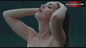 She in Subservience raw moment - sensual delight