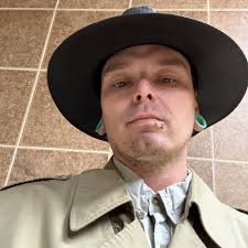 Why do I have two Apex versions