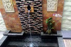 Bentuk air mancur dan kolan juga dapat disesuaikan dengan desain rumah secara keseluruhan agar lebih selaras. Biaya Pembuatan Air Terjun Minimalis Tukang Taman Surabaya Jasa Taman Surabaya