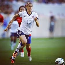 Top 10 Best Female Soccer Players Of All Time Female Soccer Players Usa Soccer Women Soccer Players