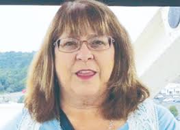 Lori Lynn Gillihan Earles