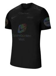 With love, you have every right to be demanding : Eliteserien Trikot Historie Football Kit Archive
