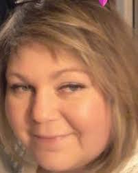 Janet Goad's Instagram, Twitter & Facebook