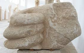 The Colossal Archaic Naxian Statues in the Sanctuary of Apollo