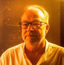 Hi Pilgrims My flight does not arrive in Biarritz until late any  recommendations for staying in Bayonne for the night 🙏🏻🙏🏻