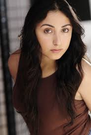 Tamara Villalon's Instagram, Twitter & Facebook